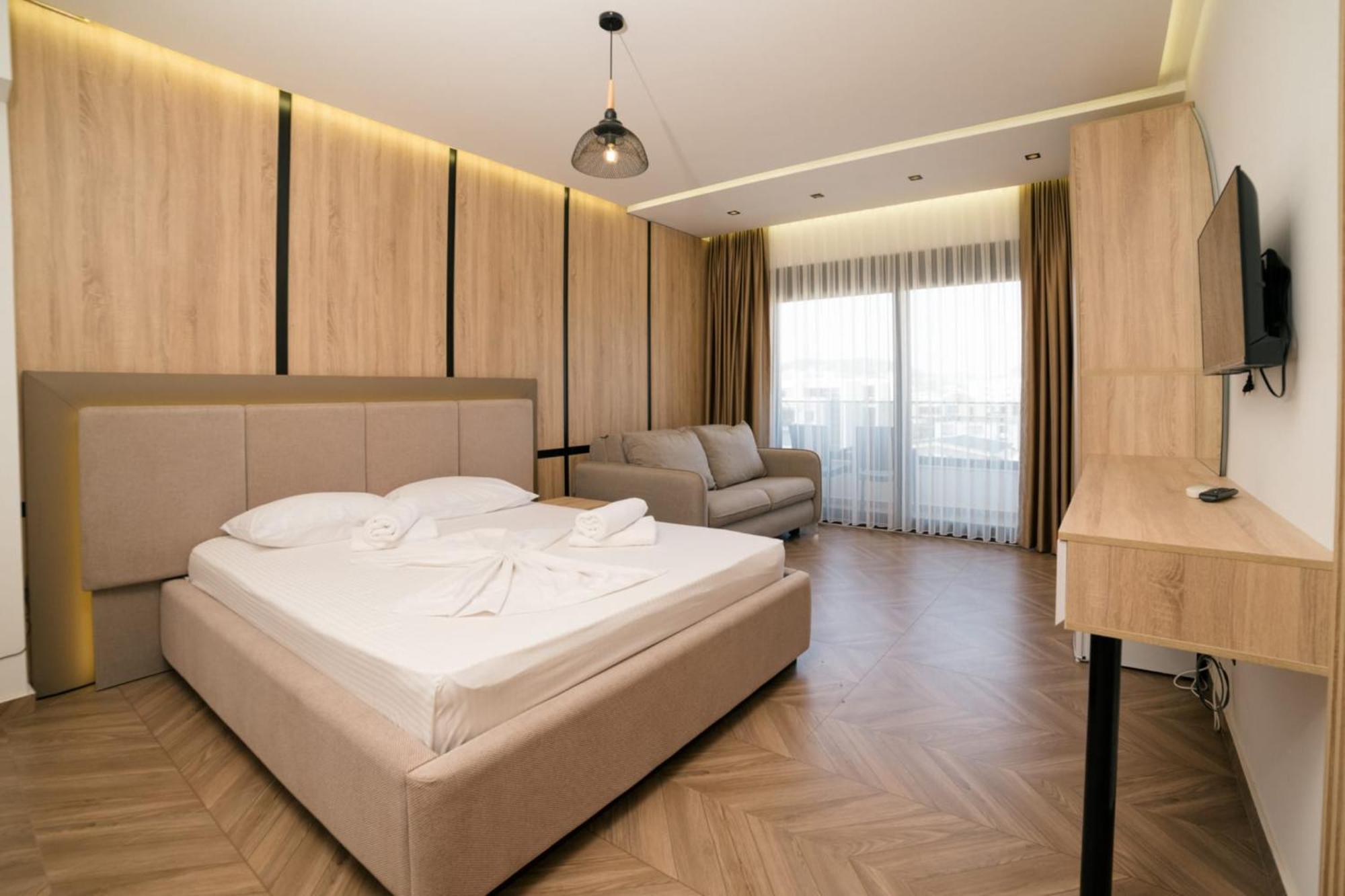 Akar Hotel Ulcinj Ngoại thất bức ảnh