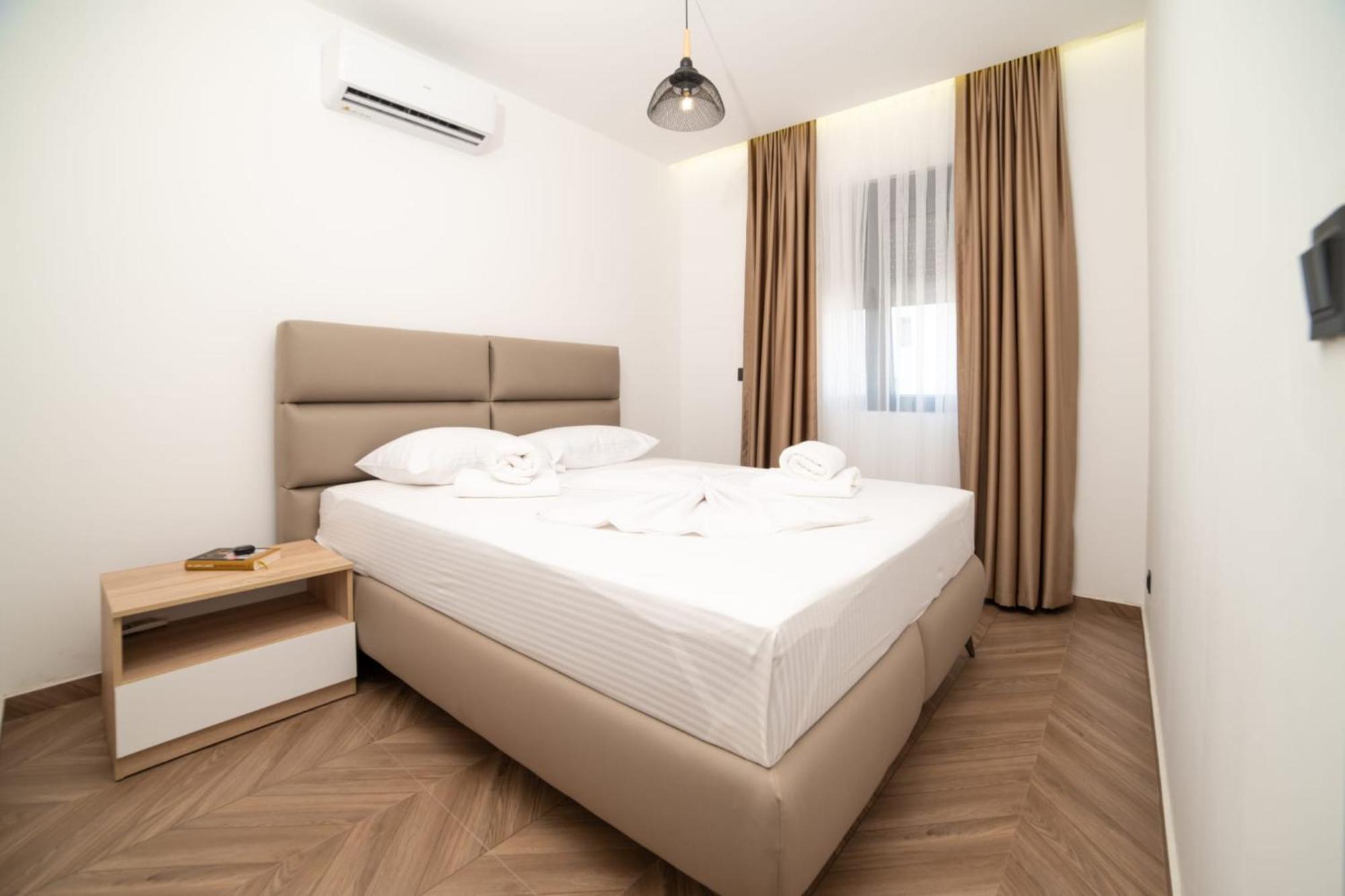 Akar Hotel Ulcinj Ngoại thất bức ảnh