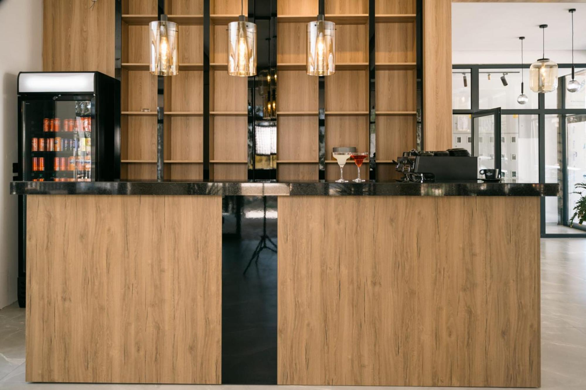 Akar Hotel Ulcinj Ngoại thất bức ảnh